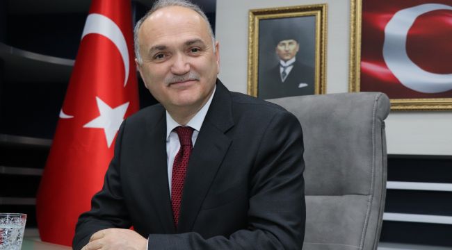 Başkan Özlü “24 saat canla başla çalışıyorlar”