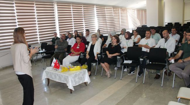 SEKRETERLERE İLETİŞİM EĞİTİMİ