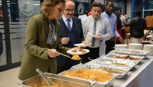 Bu Kez Yemekleri Ruandalı Öğrenciler yaptı