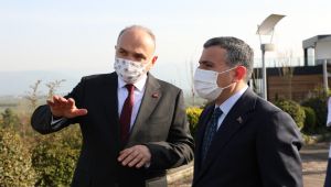 Vali Atay ve Başkan Özlü Düzce Kasrını inceledi