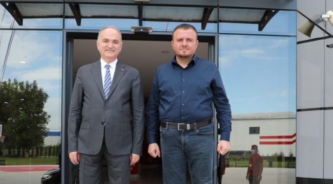Bahçeşehir Kolejine Başkan Özlü'den özel ziyaret