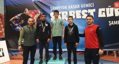 Serbest güreş turnuvasına Düzce damgası